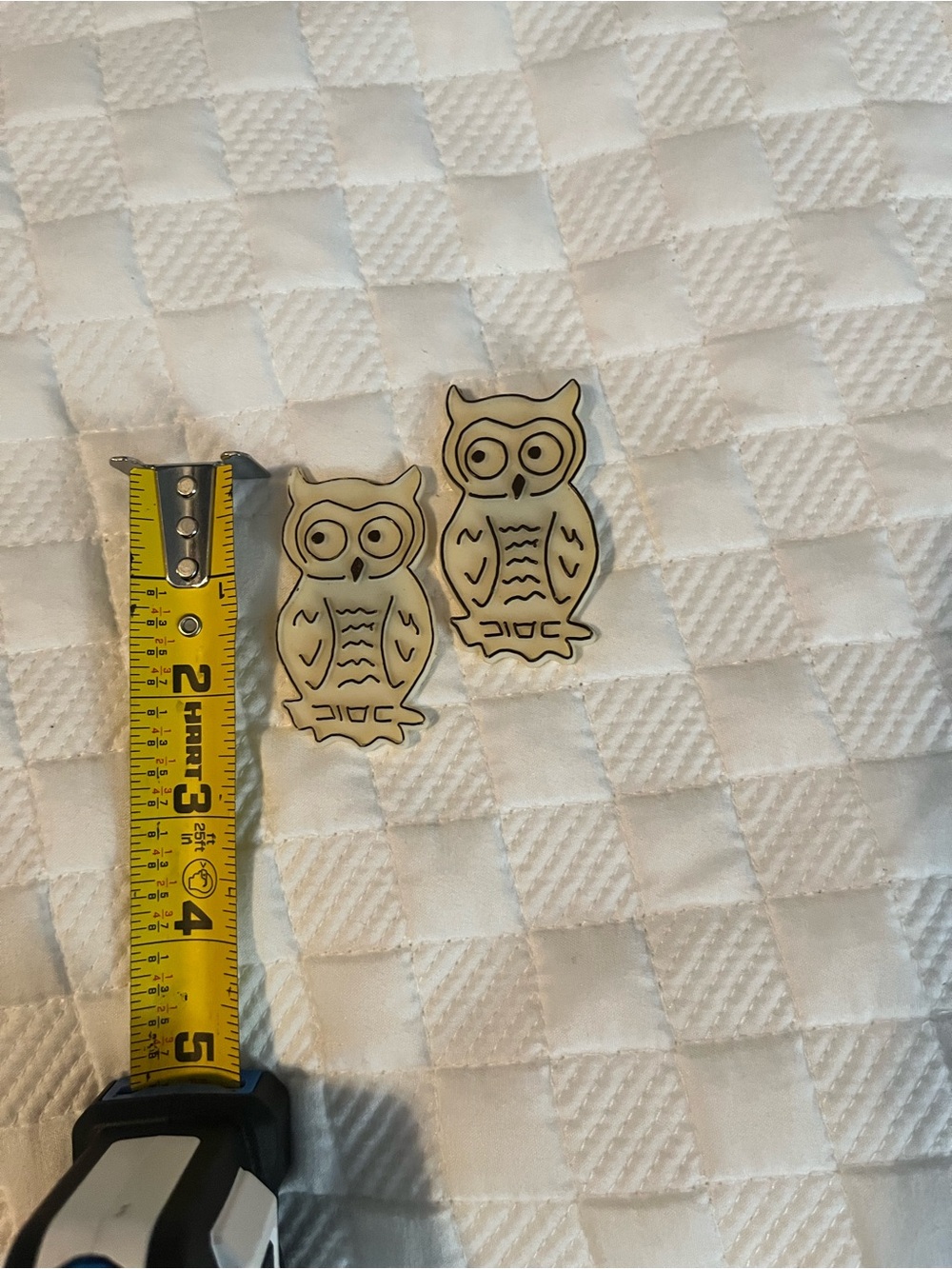 Vintage cream plastic owl magnets